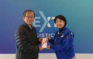 NEXT Logistics Japan株式会社様より大量のお菓子を頂戴しました（3/16）